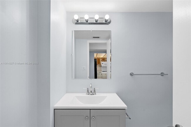 Building Photo - 1300 NE 191st St