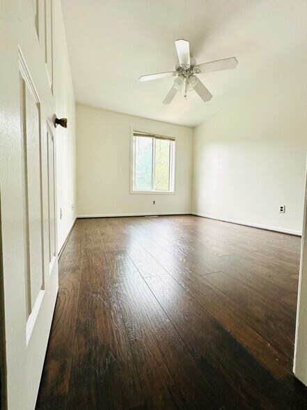 Bedroom 2 - 4950 W Brigantine Ct