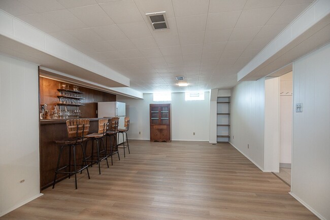 Building Photo - Charming 3 bedroom/2 bath House, Parma!