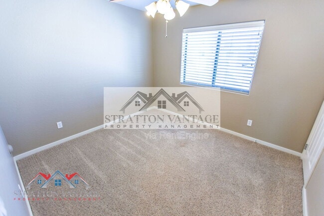 Building Photo - 544 N Alma School Rd