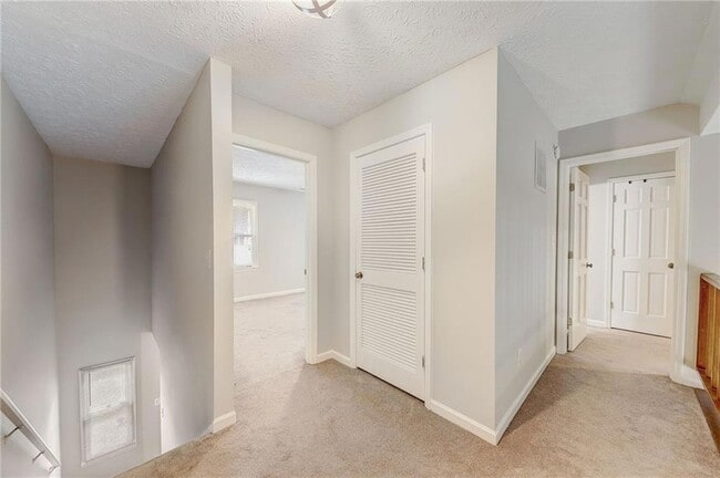 Building Photo - 4548 Coopers Creek Pl SE