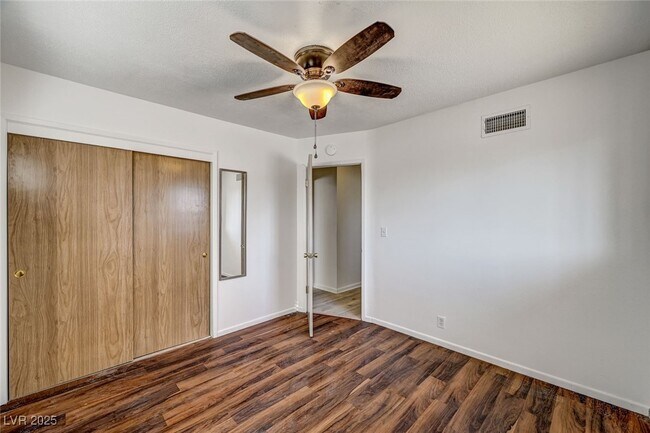 Building Photo - 1516 Inverness Ave