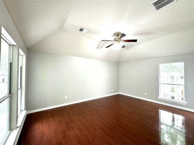 Building Photo - 5706 Painted Trail Dr