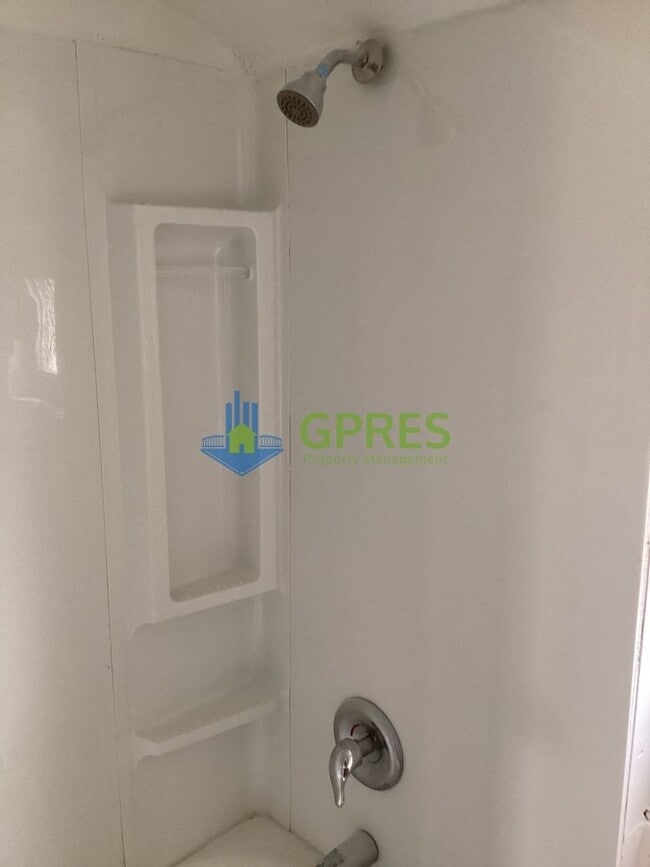 Building Photo - 9210-9212-9212 Florida Ave