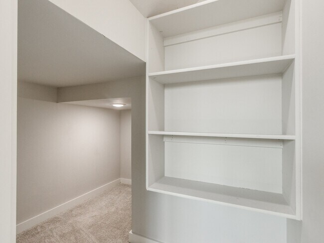 Building Photo - 14525 Rochefort Ln