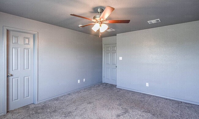 Building Photo - 2816 Leroy Cir