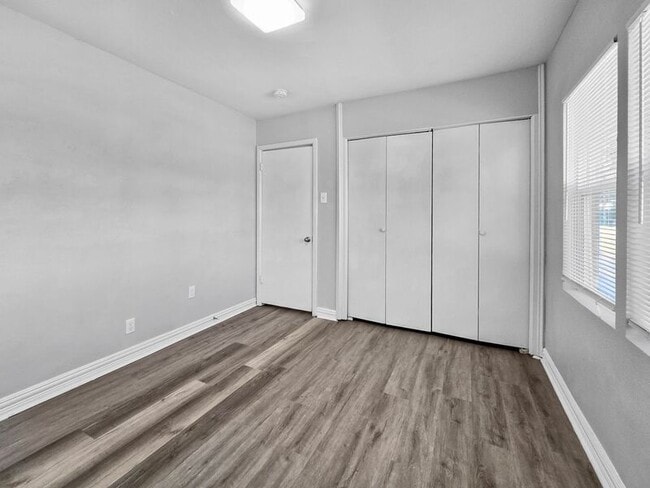 Building Photo - 5837 Aton Ave