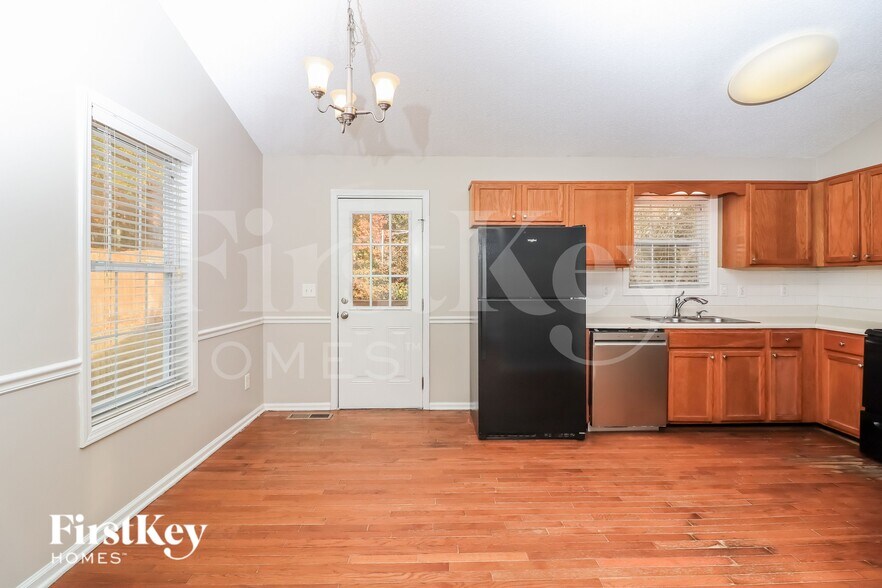 Building Photo - 57 Ledbetter Pl