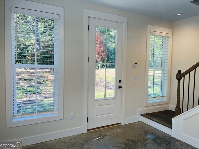 Building Photo - 100 Gardenia Ln