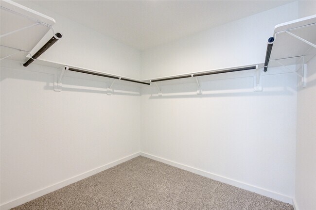 Building Photo - 8038 Tropea Dr