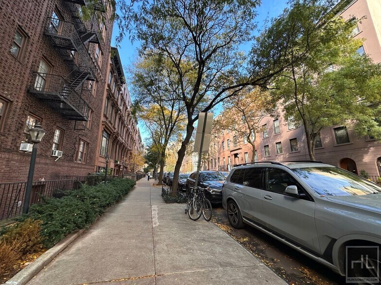 Building Photo - REMSEN ST