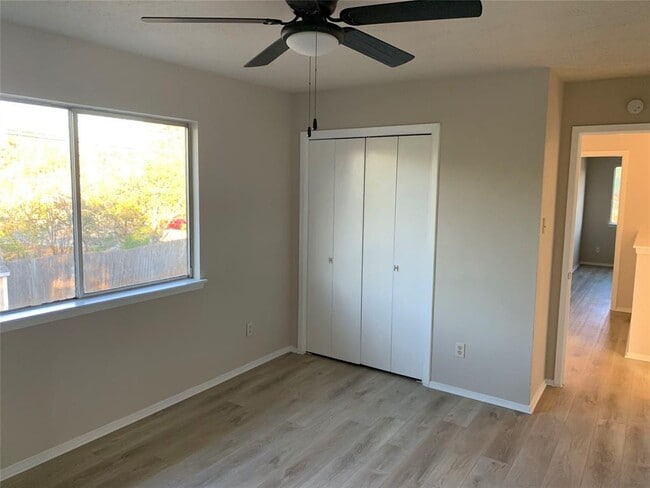 Building Photo - 1800 Wagon Gap Dr