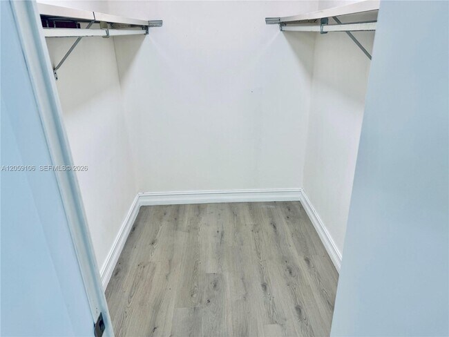 Building Photo - 7011 Crown Gate Ct