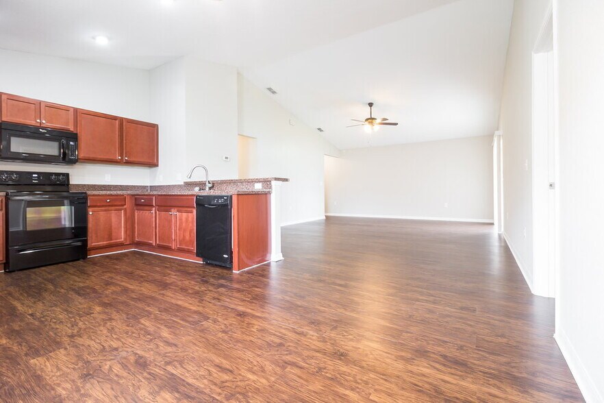 Building Photo - 2533 Bobby Lee Ln