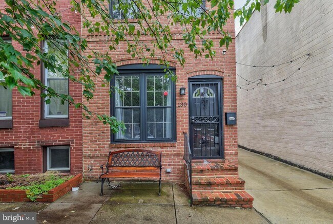 Building Photo - 130 N Collington Ave