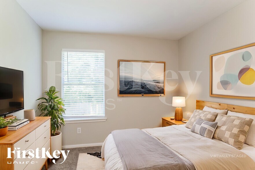 Building Photo - 1910 Emerald Pathway Dr