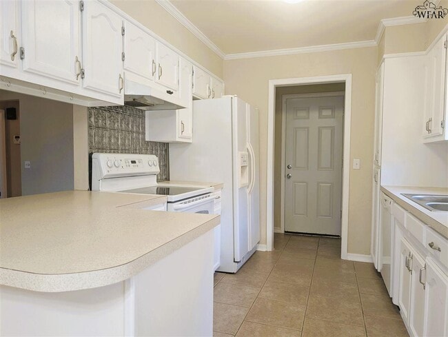 Building Photo - 5205 Pebblestone Dr