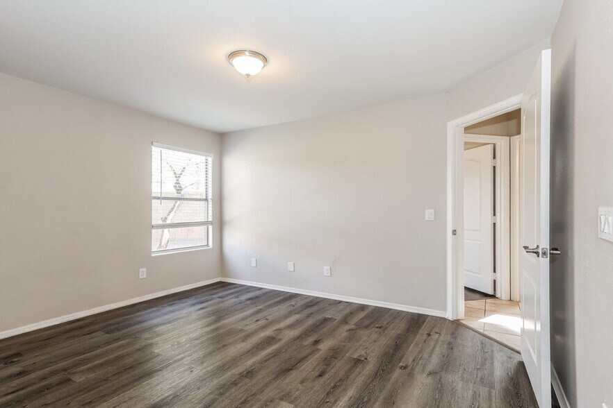 Building Photo - 1901 N 129th Ave