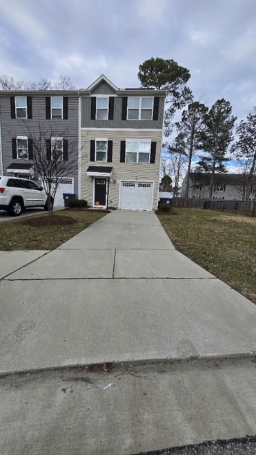 Building Photo - 99 Manilla Cir