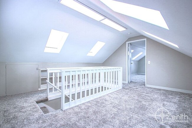 Building Photo - 308 NW 45th St