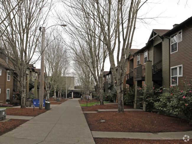 Building Photo - Vandervelden Court