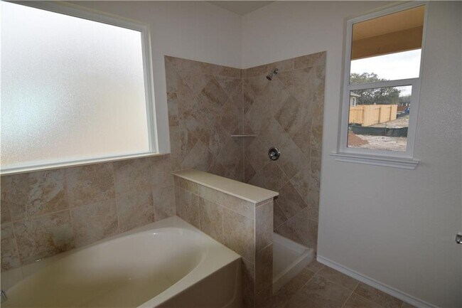 Building Photo - 9006 Acorn Cup Dr