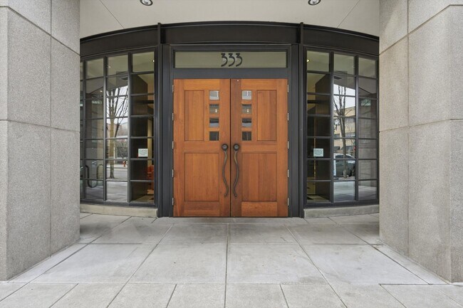 Building Photo - Modern + Spacious Pearl District Condo Including 24/7 Security +1  Secured Parking Spot Available...