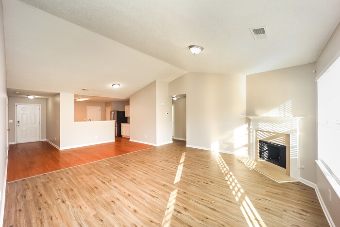 Building Photo - 7520 Old Chapel