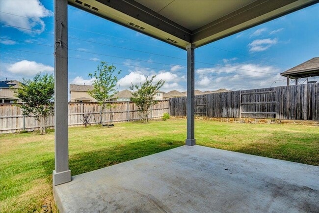 Building Photo - 133 Papaya Dr