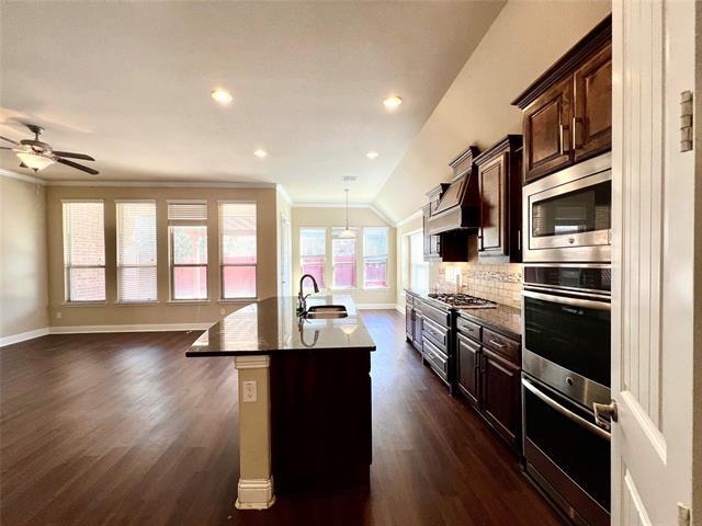 Building Photo - 712 Shrewsbury Pl