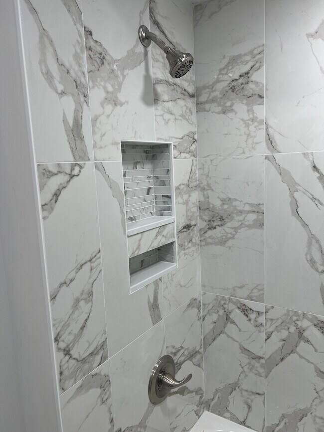 Building Photo - 815 Grove St