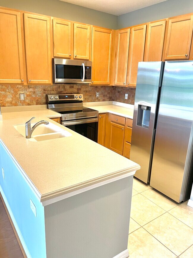 Building Photo - 7230 Hamilton Rd