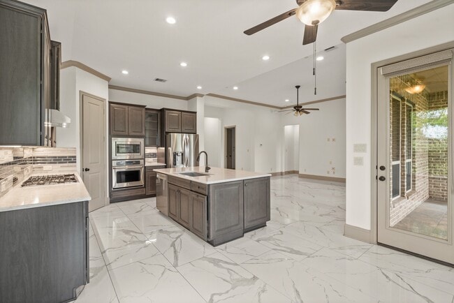 Building Photo - 5327 Metzger Ct