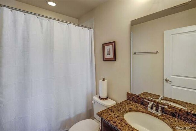 Building Photo - 441 Creekwillow Dr