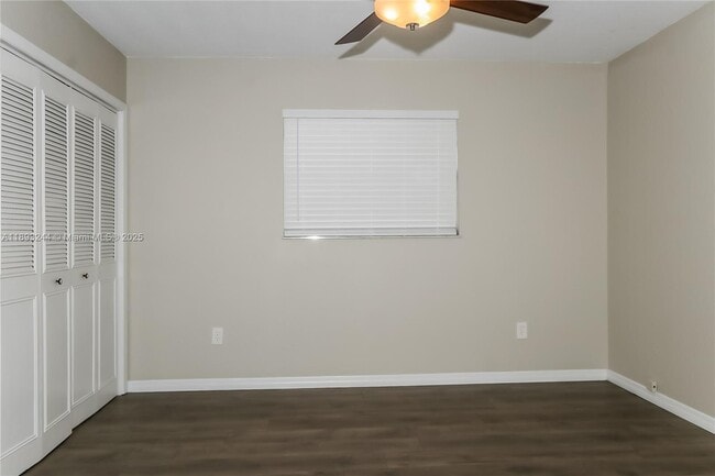 Building Photo - 6461 SW 16th Ct