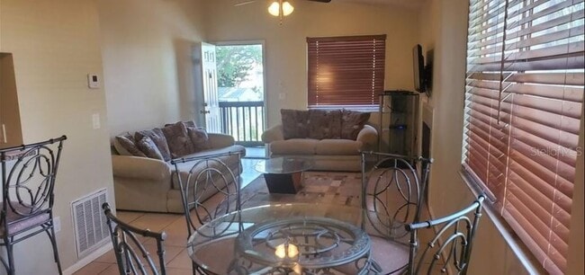 Living room - 3822 59th Ave W