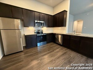 Building Photo - 9212 Canyon Bnd