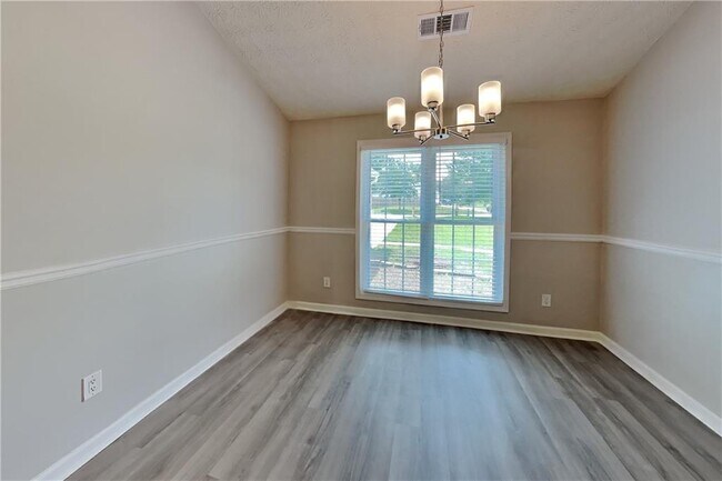Building Photo - 111 Meadowview Ln