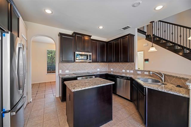Building Photo - 1636 Quail Grove Dr