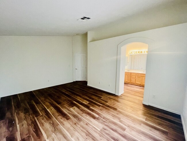 Building Photo - Coming Soon: Fantastic 3 Bedroom Home in S...