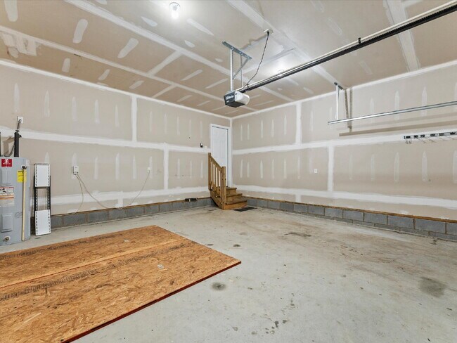 Building Photo - 5701 Hereld Green Dr
