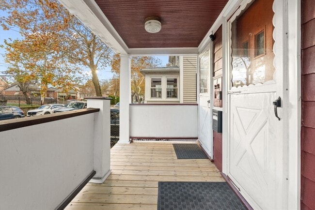 Building Photo - 7 Rockwell St