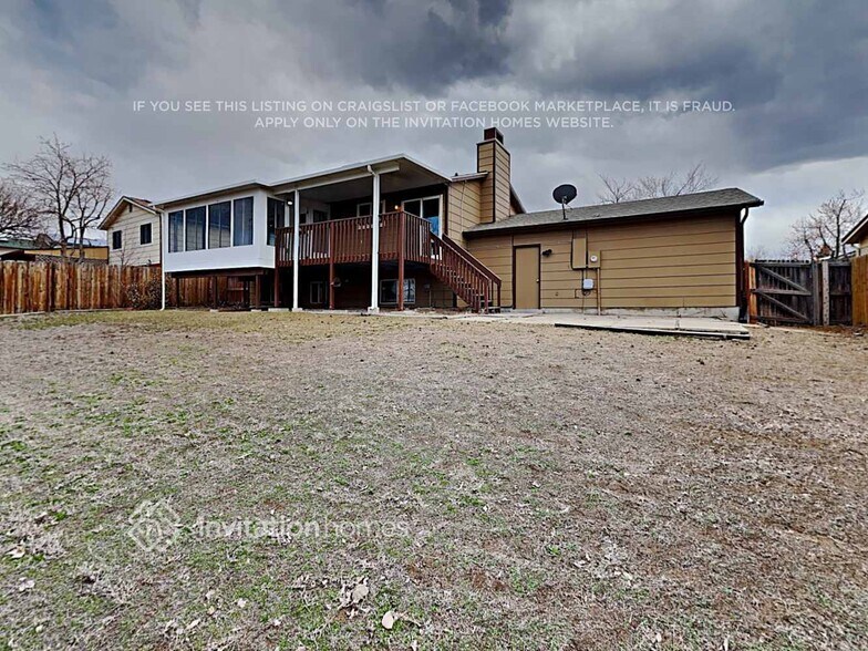 Building Photo - 18339 E Iowa Dr