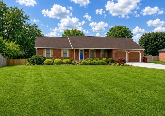 Building Photo - 3 bedroom one- level beauty in North Johnson City!