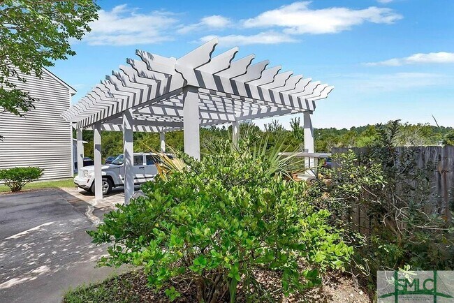 Building Photo - 126 Birch Cir