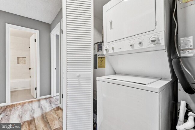 Building Photo - 14114 Lauren Ln