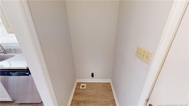 Building Photo - 2561 Lull Water Dr