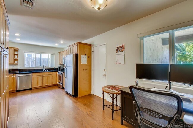 Building Photo - 5664 Campanile Way