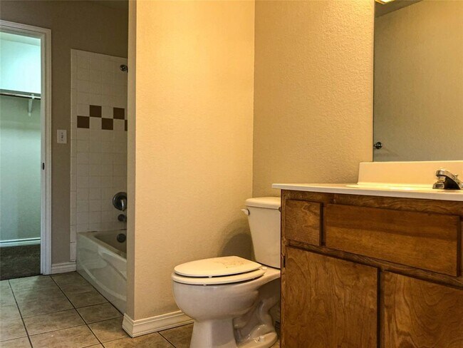 Building Photo - 113 Bolero Way