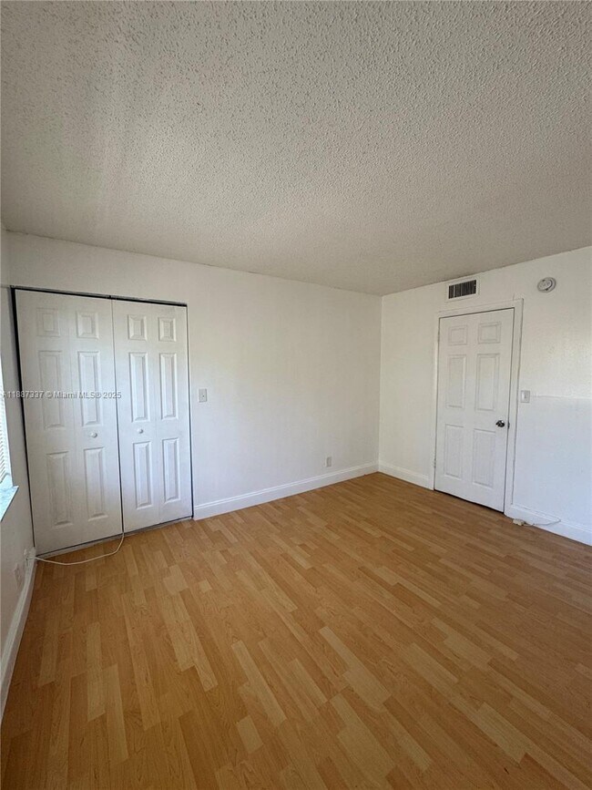 Building Photo - 7025 W Sunrise Blvd